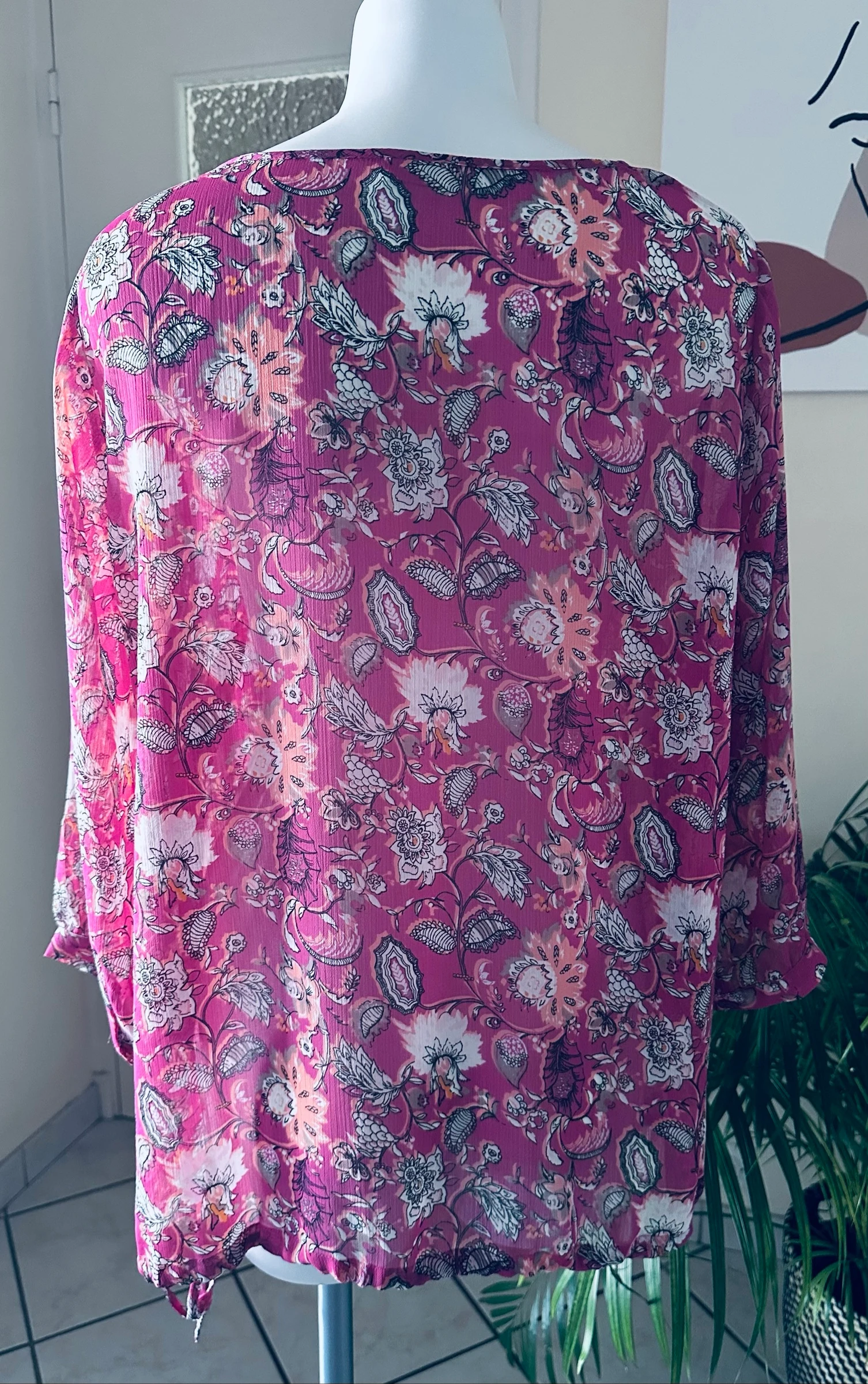 Pink Fuchsia Floral Blouse Damart Size 48 – Excellent Condition – Drawstring Tie – photo 8